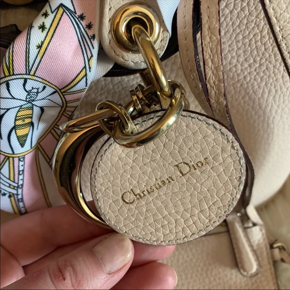 Dior Diorissimo Pebble Leather Rose Poudre - Picture 9 of 16